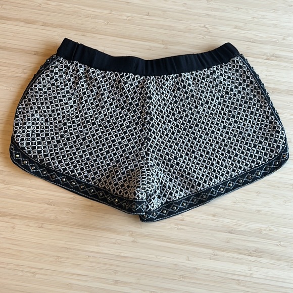 Beaded BOOTY SHORTS - Picture 2 of 6